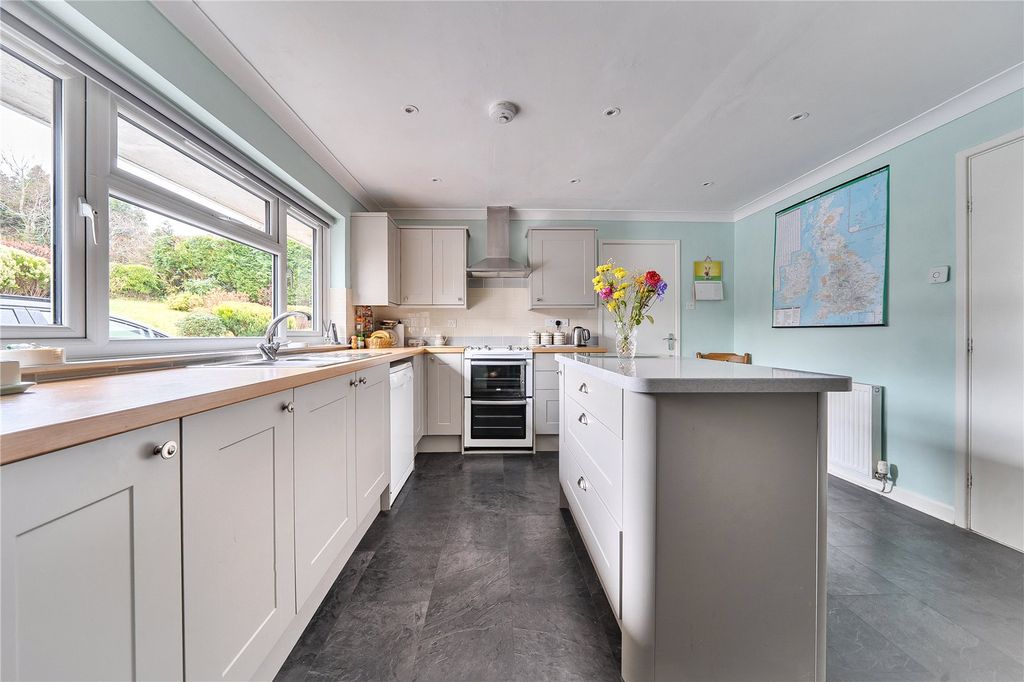 Property photo 3 of 18 Picture No. 09