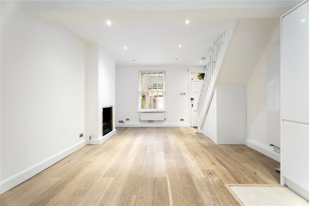 Property photo 3 of 16 Picture No. 13