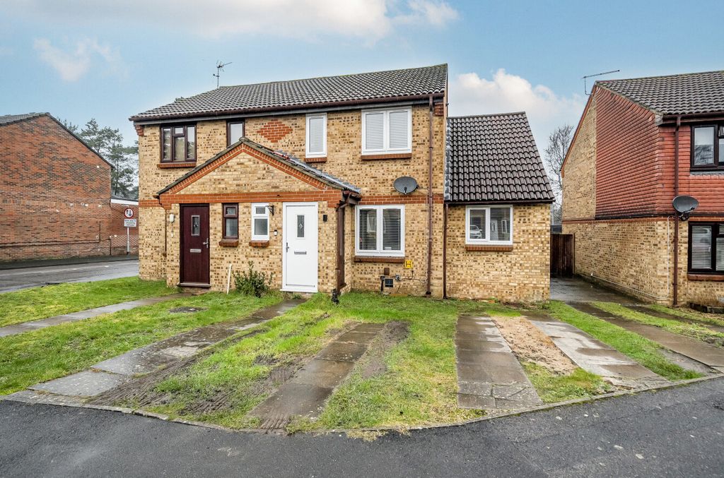 Property photo 1 of 19 1395993-2-69822B7...