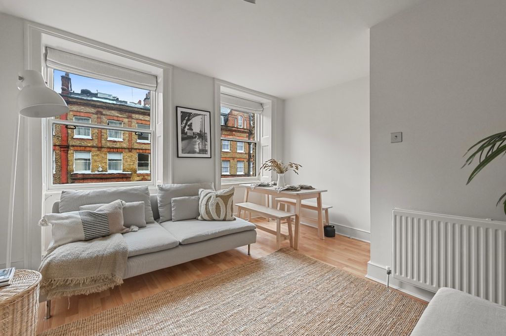 Property photo 1 of 10 Reception Room