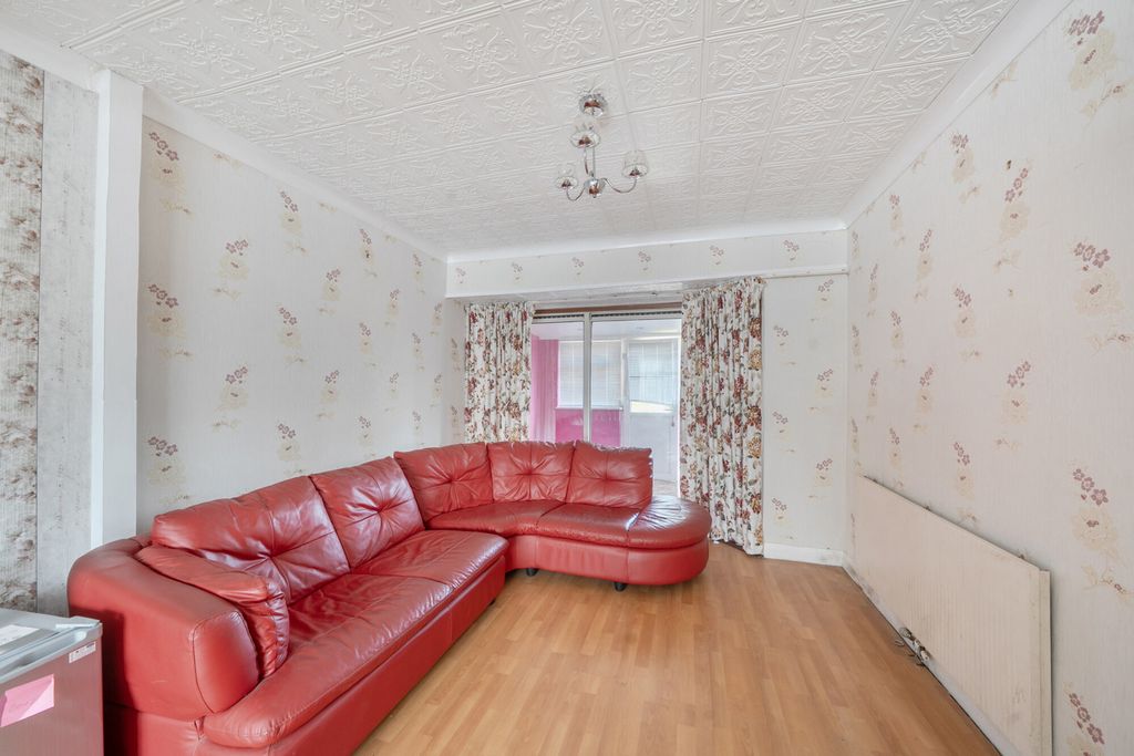 Property photo 2 of 20 1467139-15-6A1Ecd...