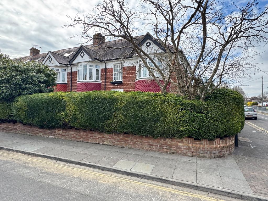 Property photo 1 of 35