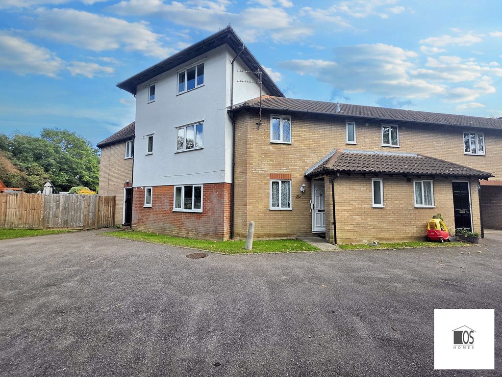 Property photo 2 of 14