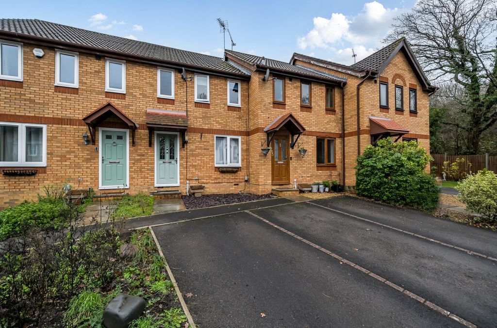 Property photo 1 of 18 1397628-34-6968cd...