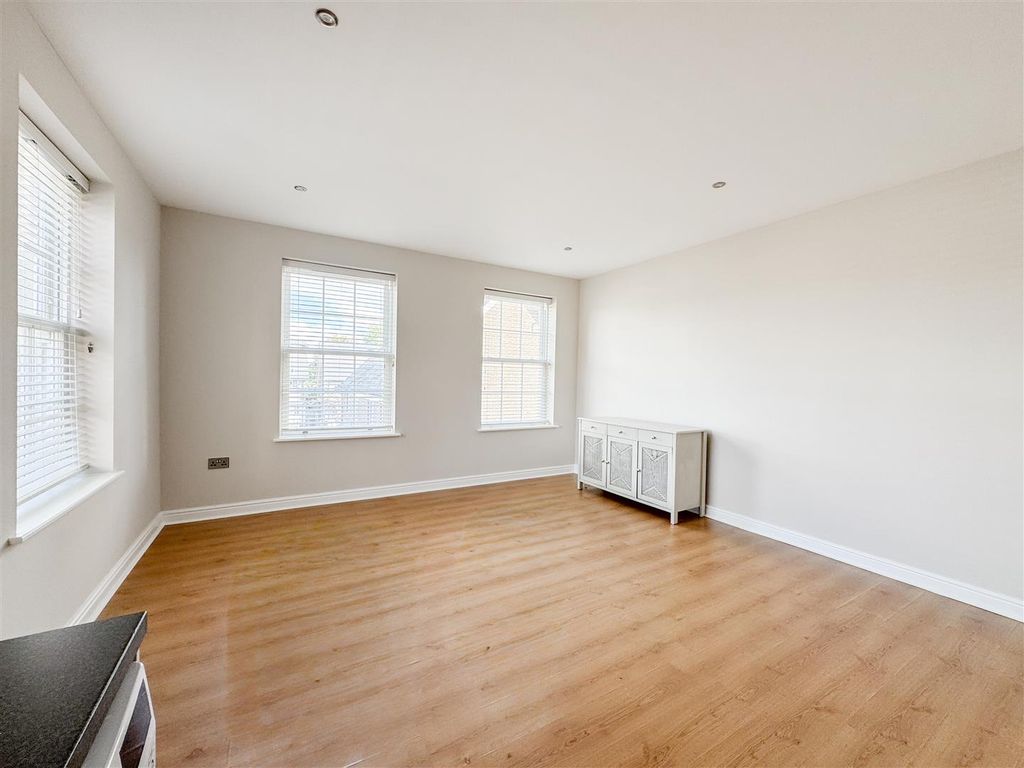 Property photo 3 of 15 2-Img_0898.Jpg