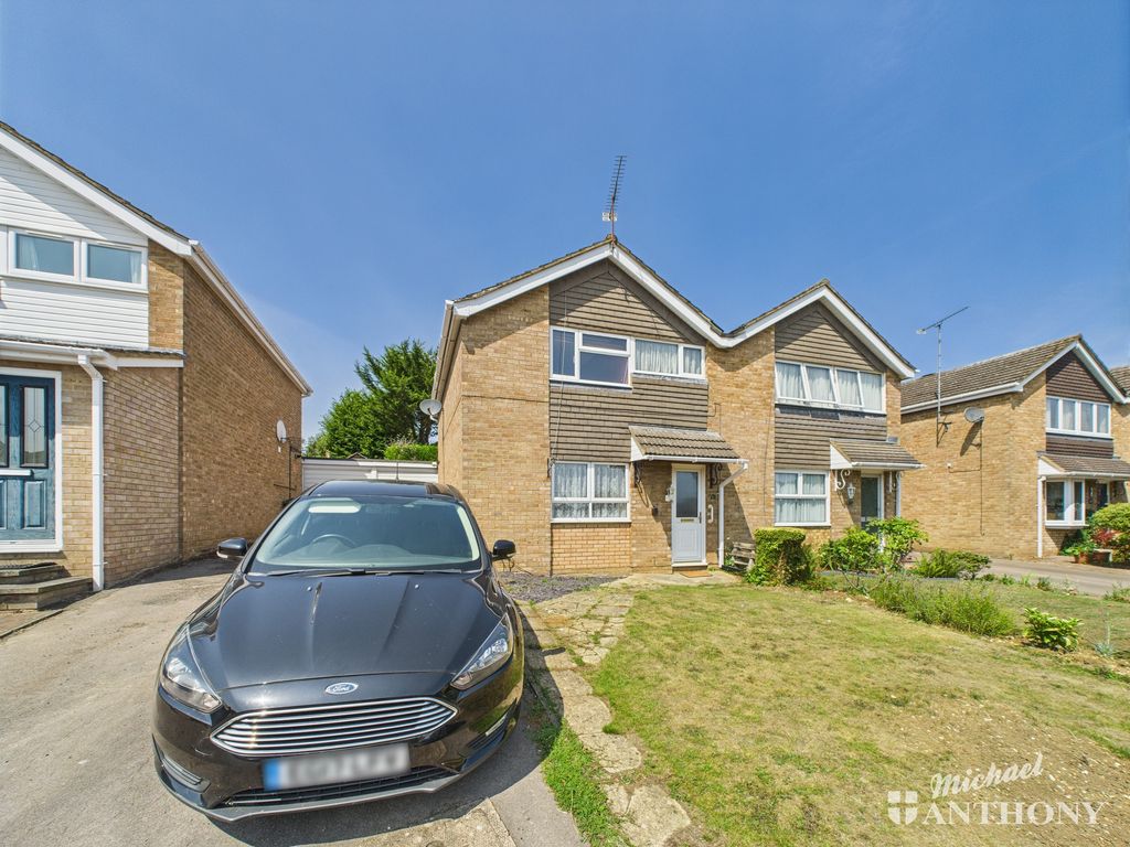 Property photo 1 of 12 Cam02773G0-Pr0342-Still021