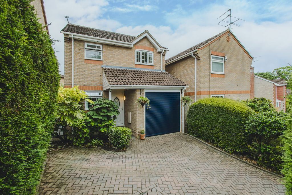 Property photo 1 of 23