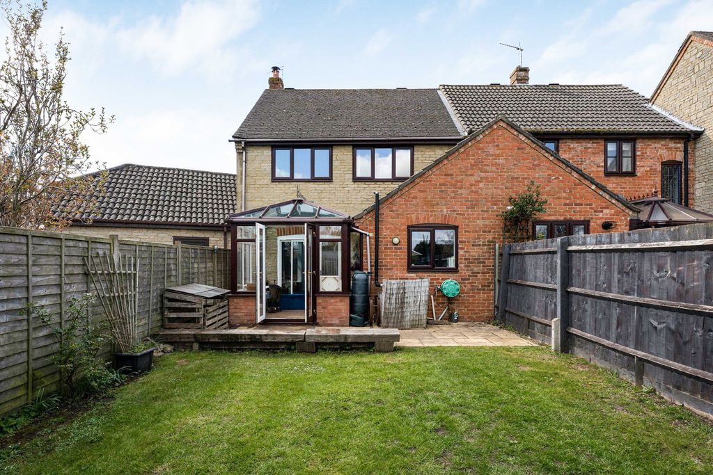 Property photo 2 of 19