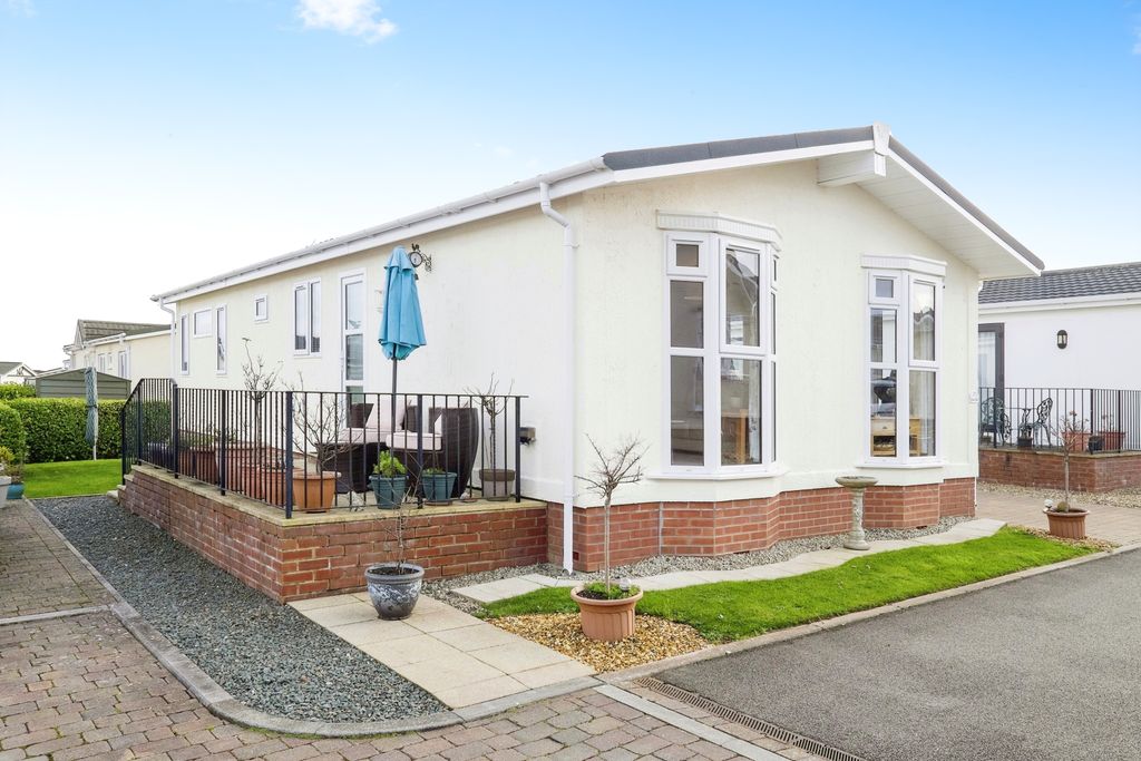 Property photo 1 of 15 Photography