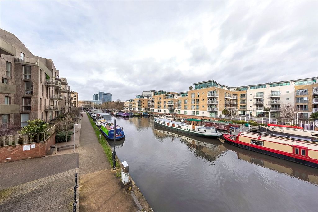 Property photo 3 of 16 Picture No. 20