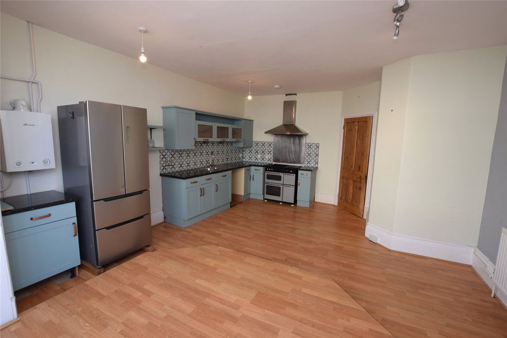 Property photo 3 of 12 Picture No. 05