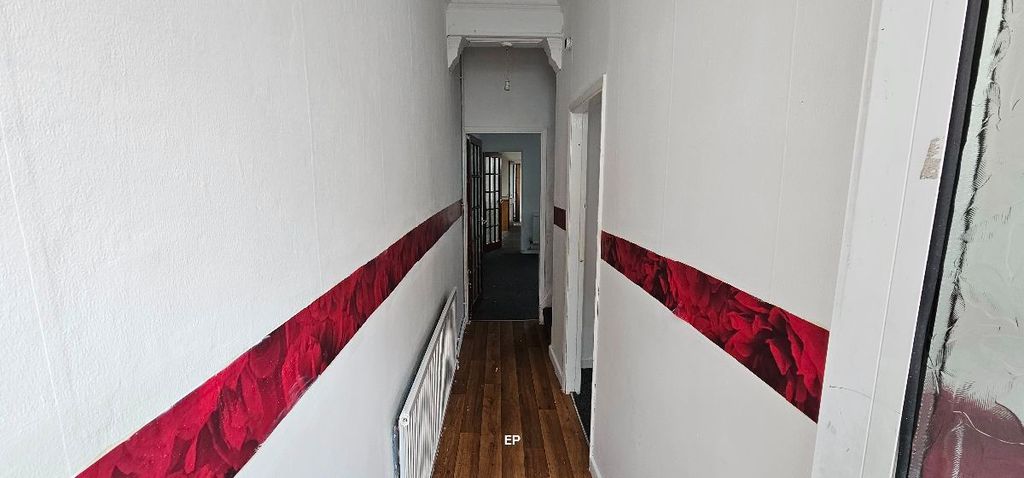 Property photo 2 of 23