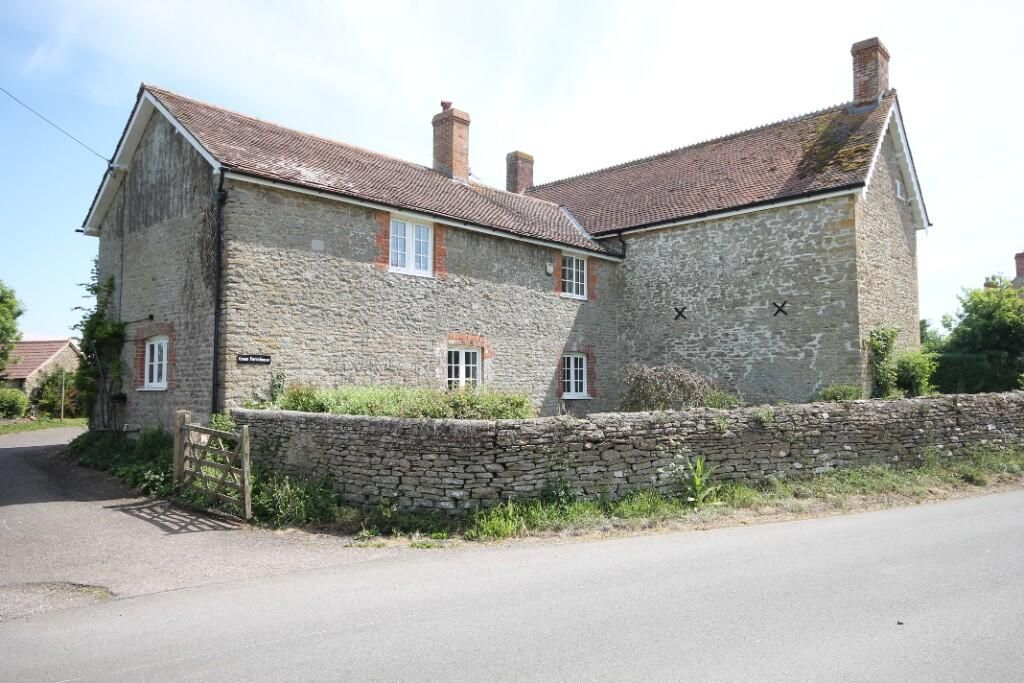 Property photo 2 of 14
