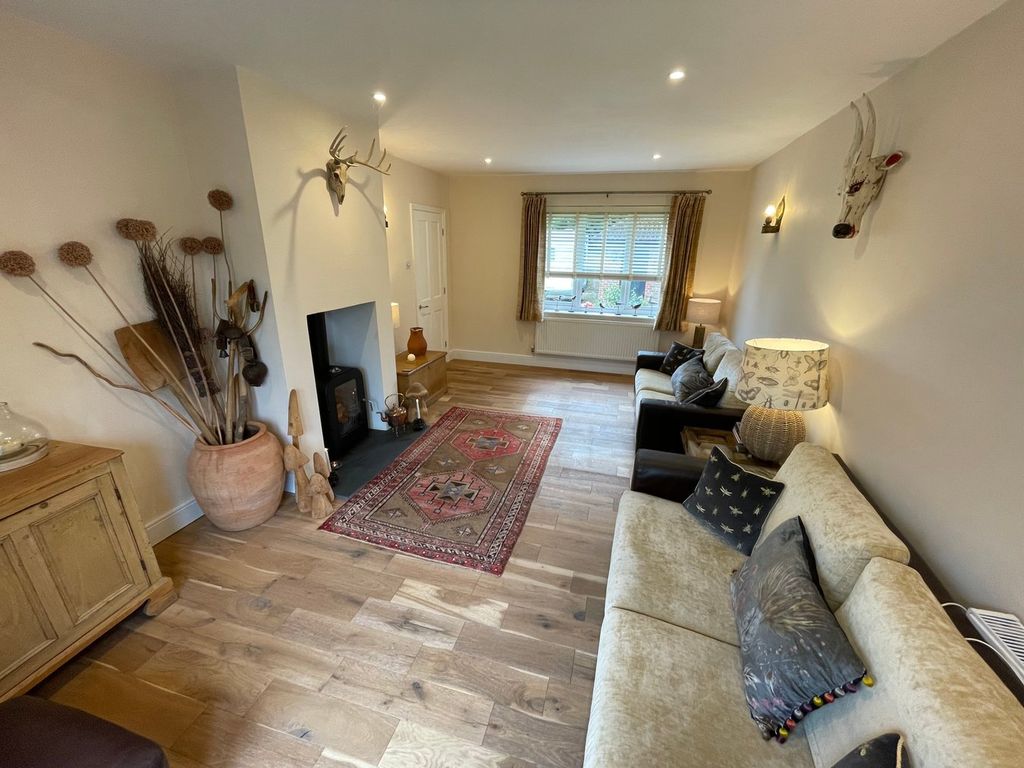 Property photo 3 of 24