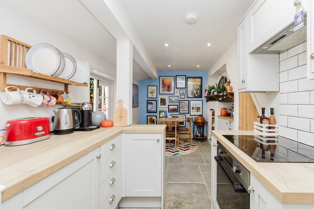 Property photo 3 of 14 Picture 3