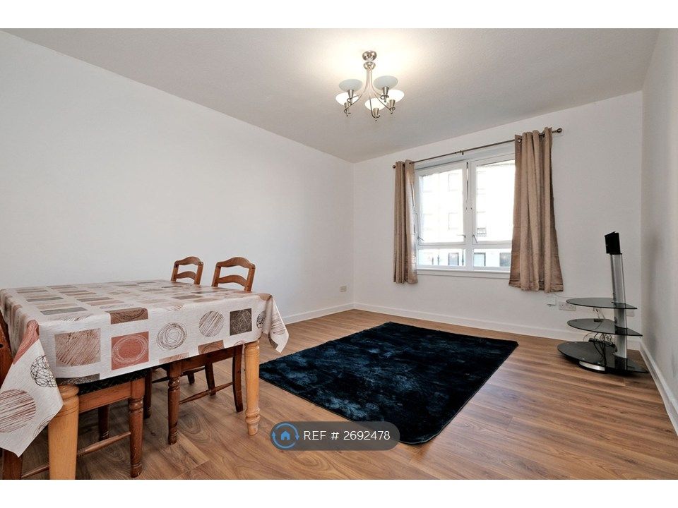 Property photo 2 of 24 Living Room