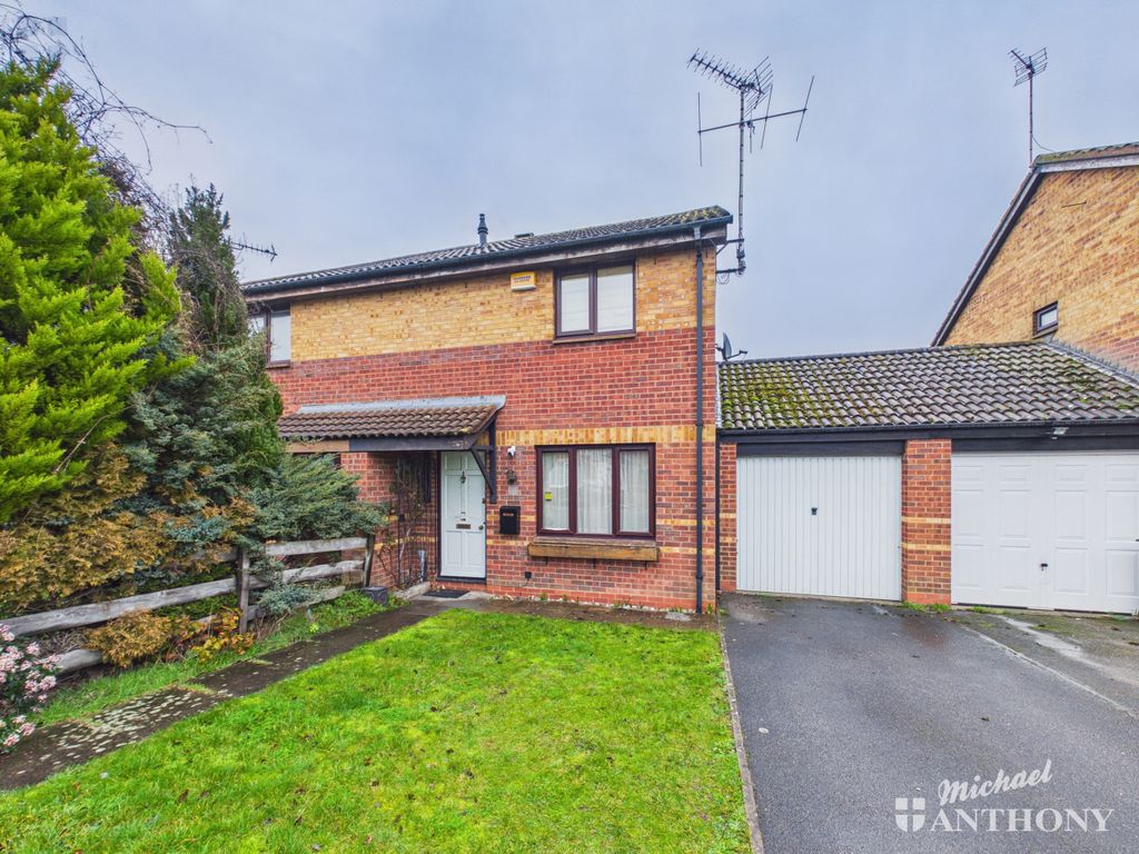 Property photo 1 of 12 Cam03852G0-Pr0547-Still014