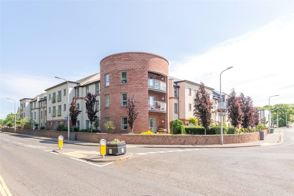 Property photo 1 of 24 27 Tantallon Court
