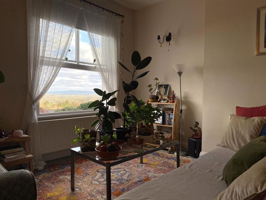 Property photo 3 of 9 Photo 3