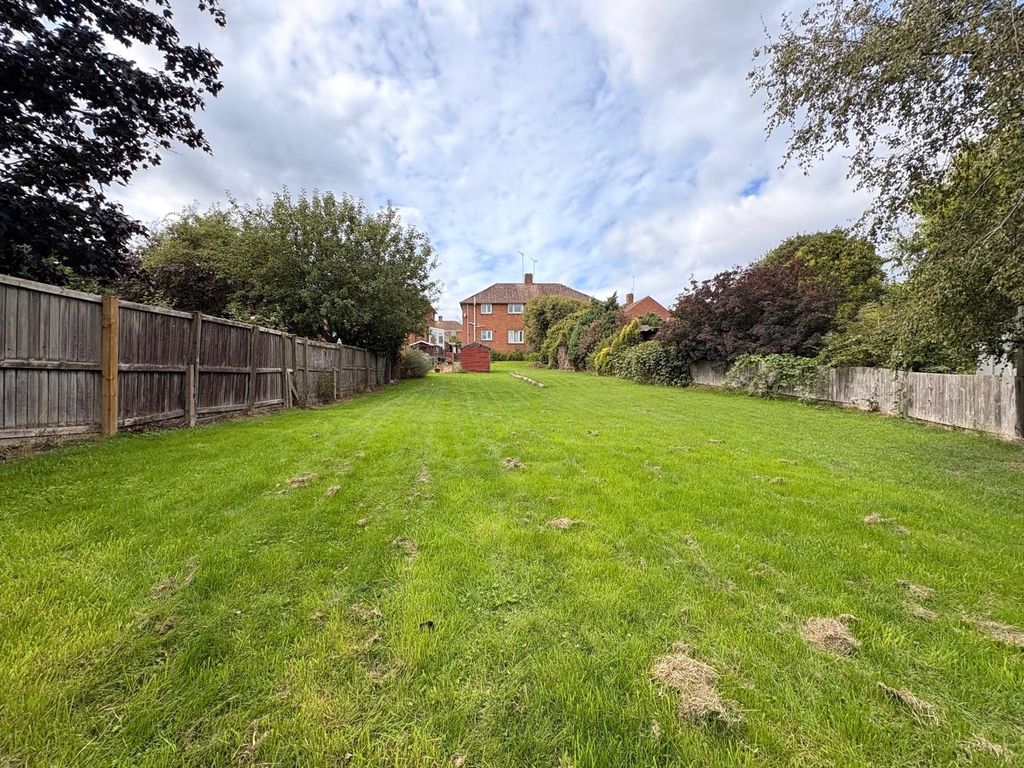 Property photo 2 of 25 Picture No. 05