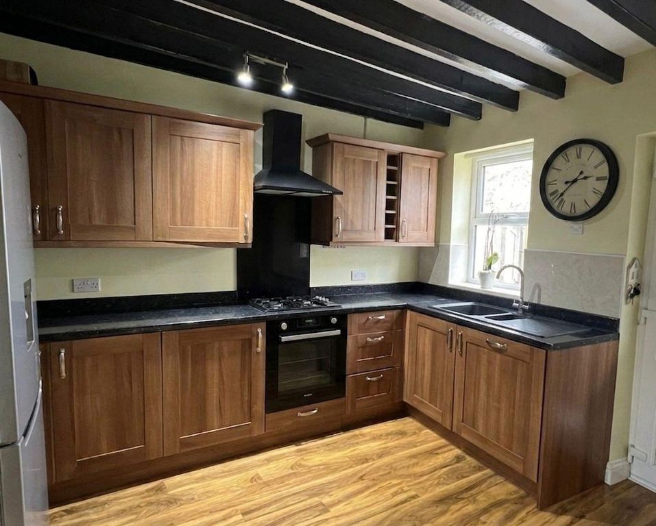 Property photo 3 of 14 Kitchen/Diner