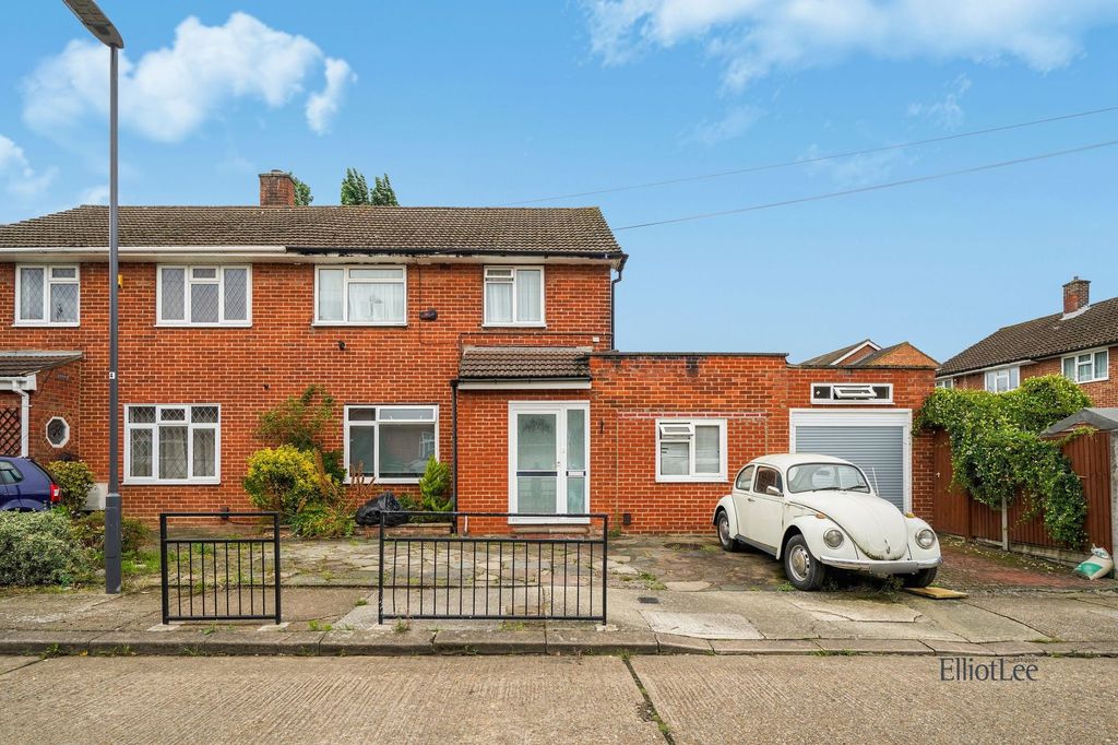 Property photo 1 of 17