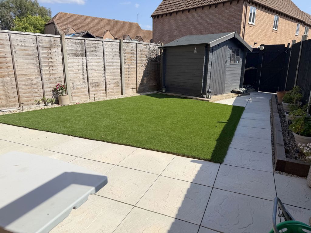 Property photo 2 of 16 Garden1