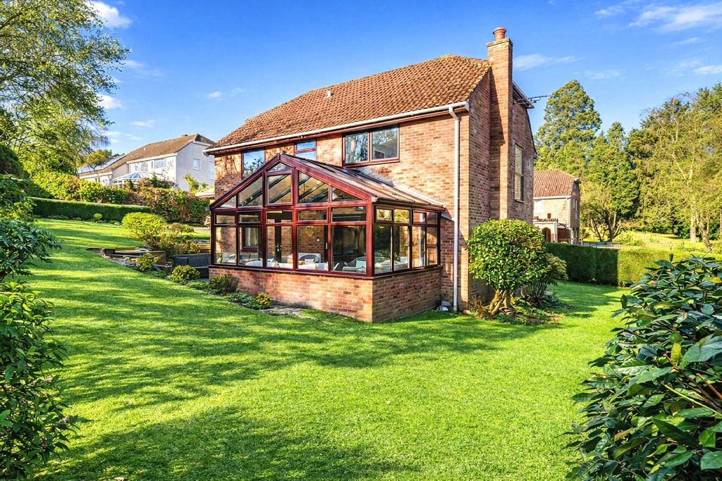 Property photo 2 of 19 Picture No. 31