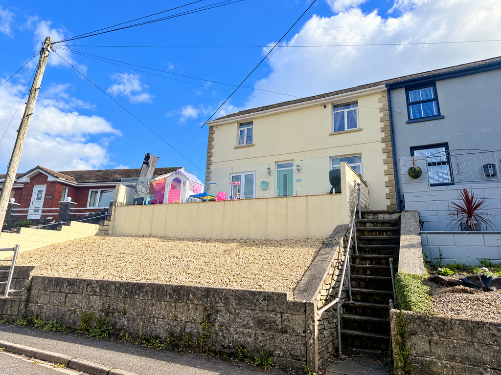 Property photo 1 of 36