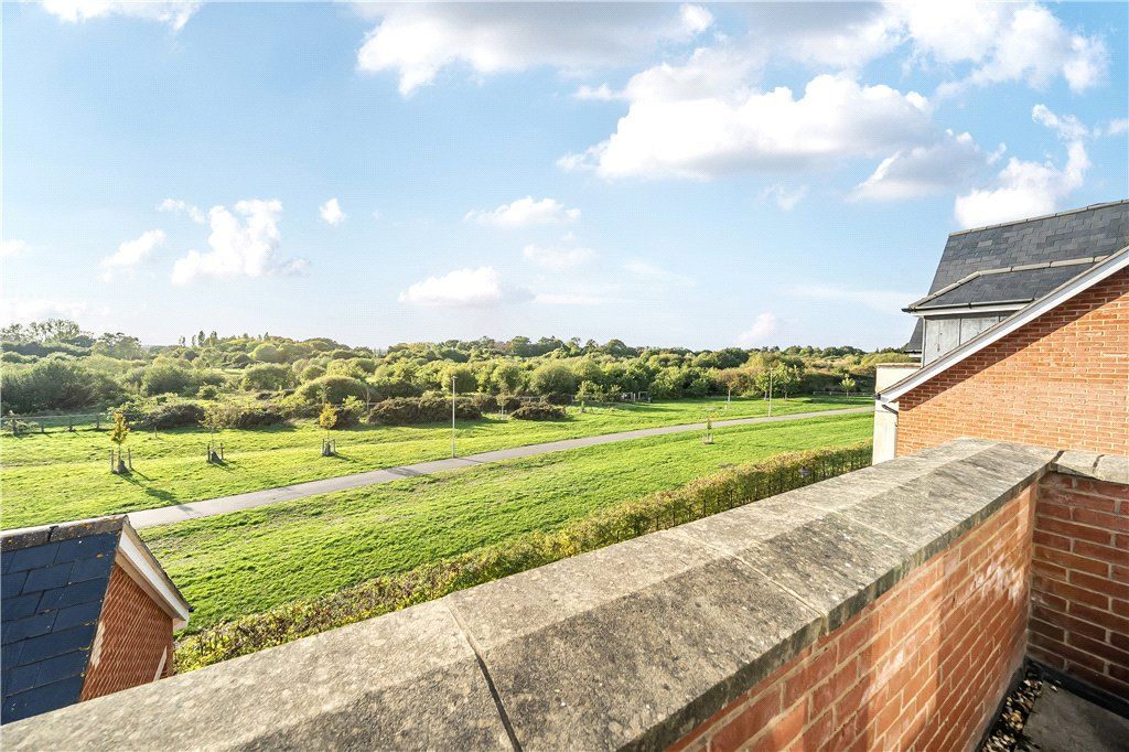 Property photo 2 of 17 Picture No. 19