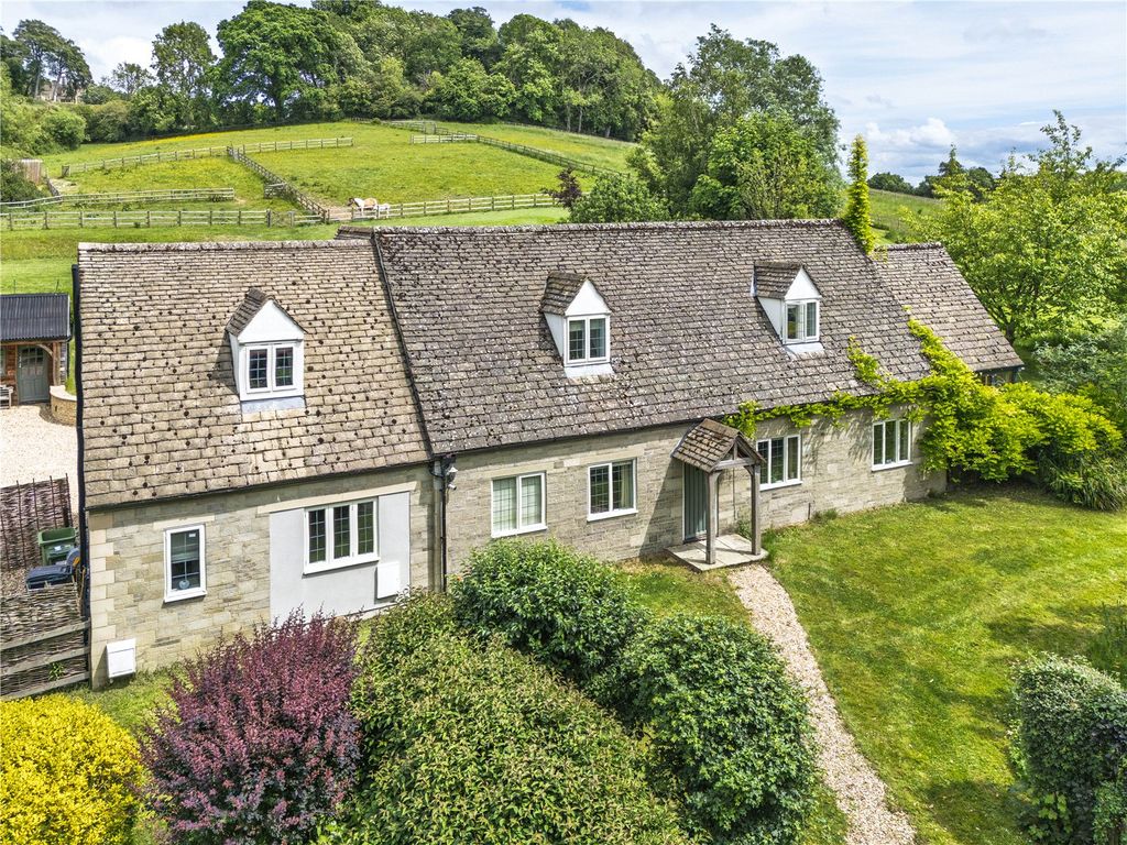 Property photo 1 of 18 Bluebell Bank