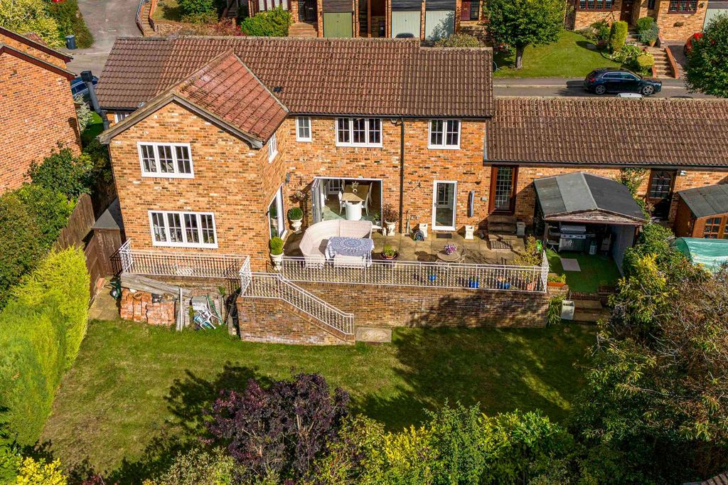 Property photo 3 of 16