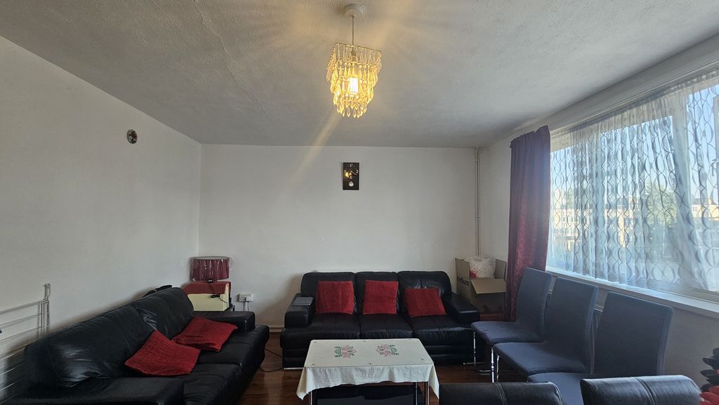 Property photo 1 of 25
