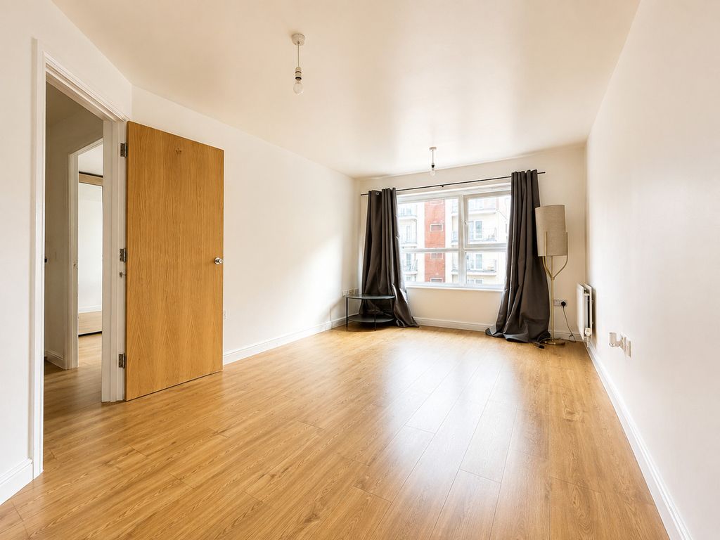 Property photo 2 of 9