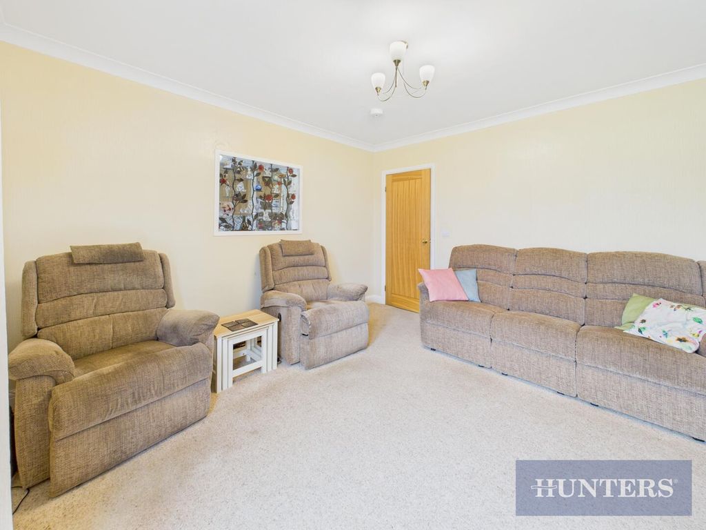 Property photo 3 of 16 Living Room