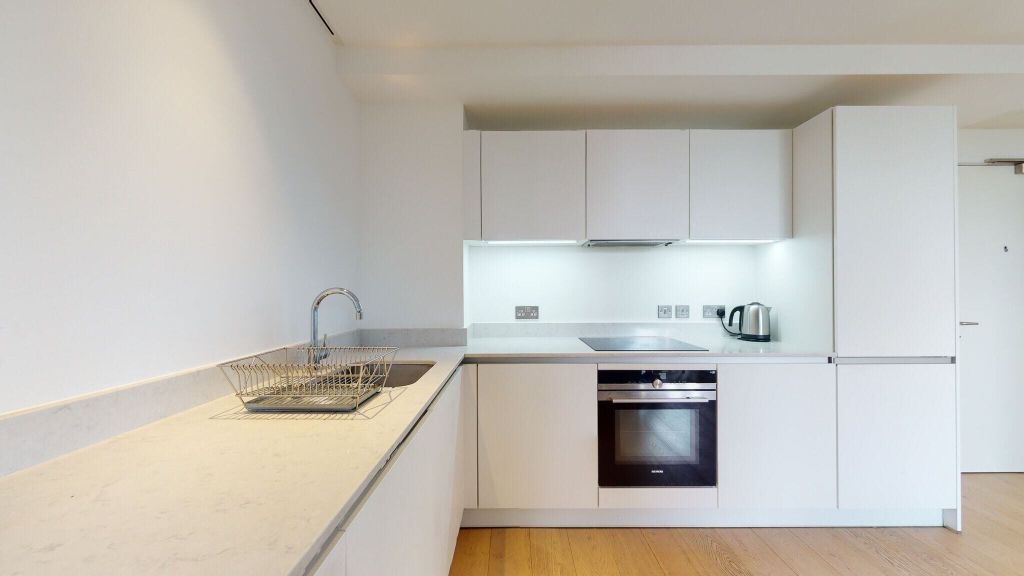 Property photo 2 of 29 Kitchen