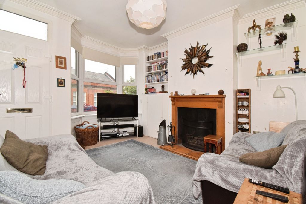Property photo 2 of 15