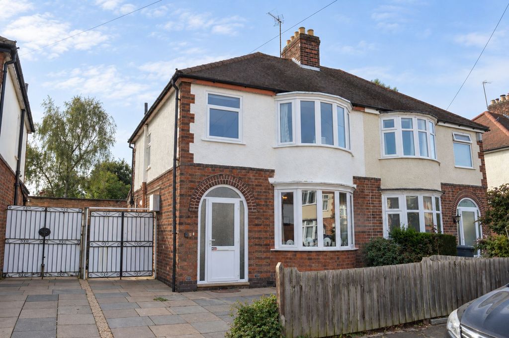 Property photo 1 of 18