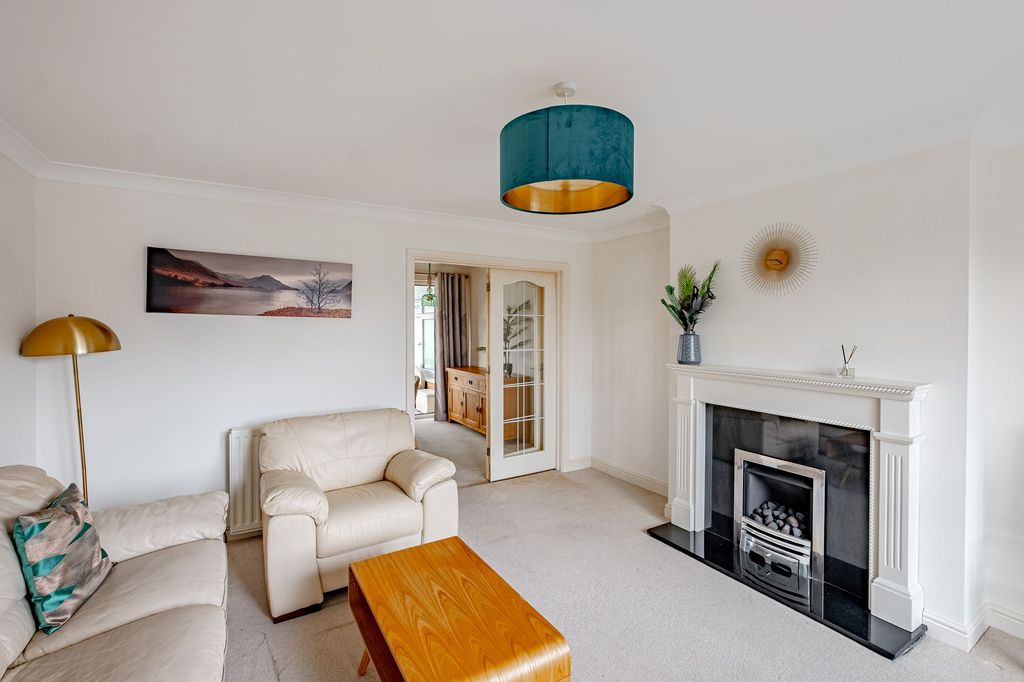 Property photo 2 of 24