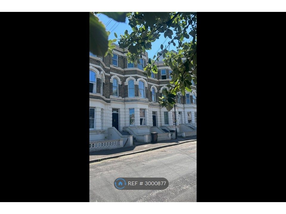 Property photo 1 of 3