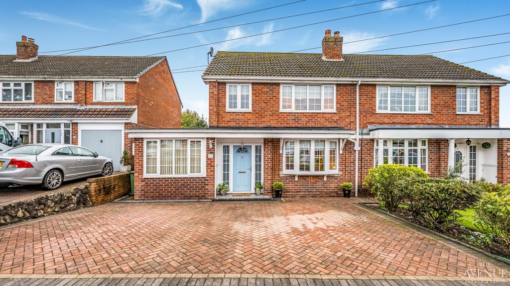 Property photo 1 of 40 5595462