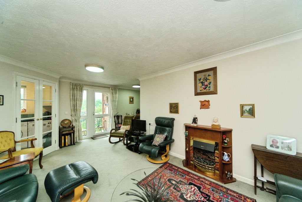 Property photo 2 of 18 Photo