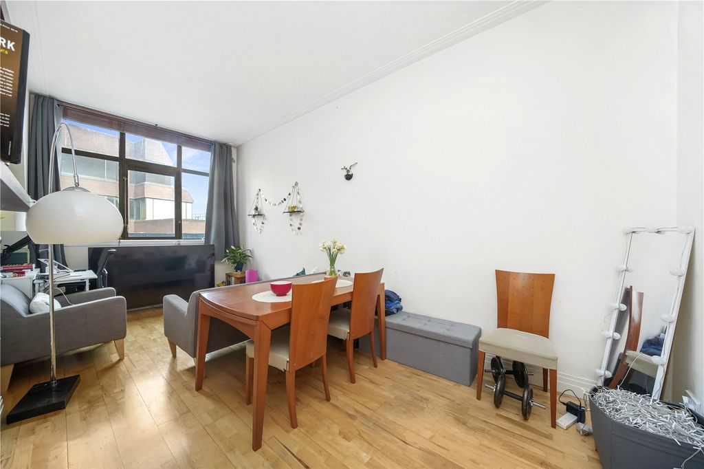 Property photo 1 of 10 Picture No. 01