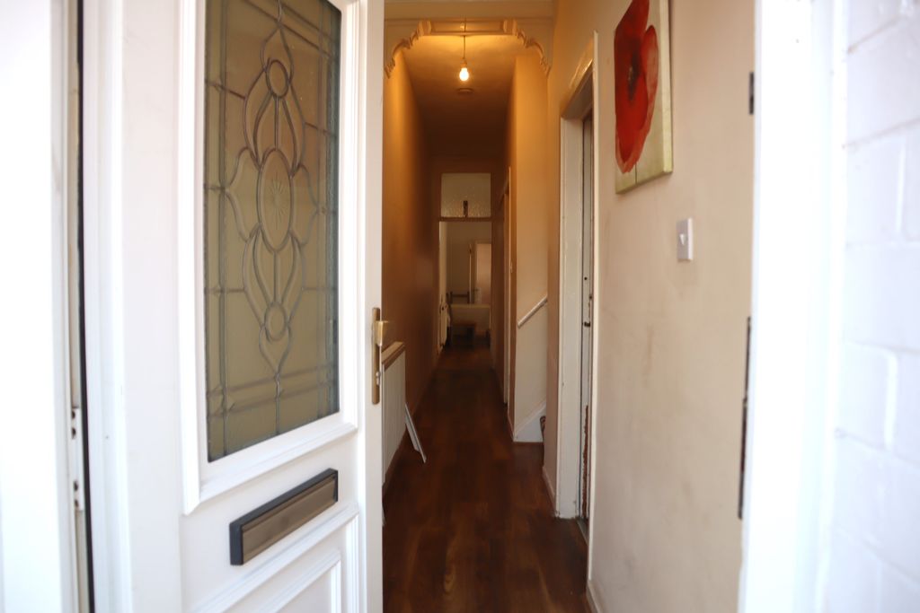 Property photo 2 of 42