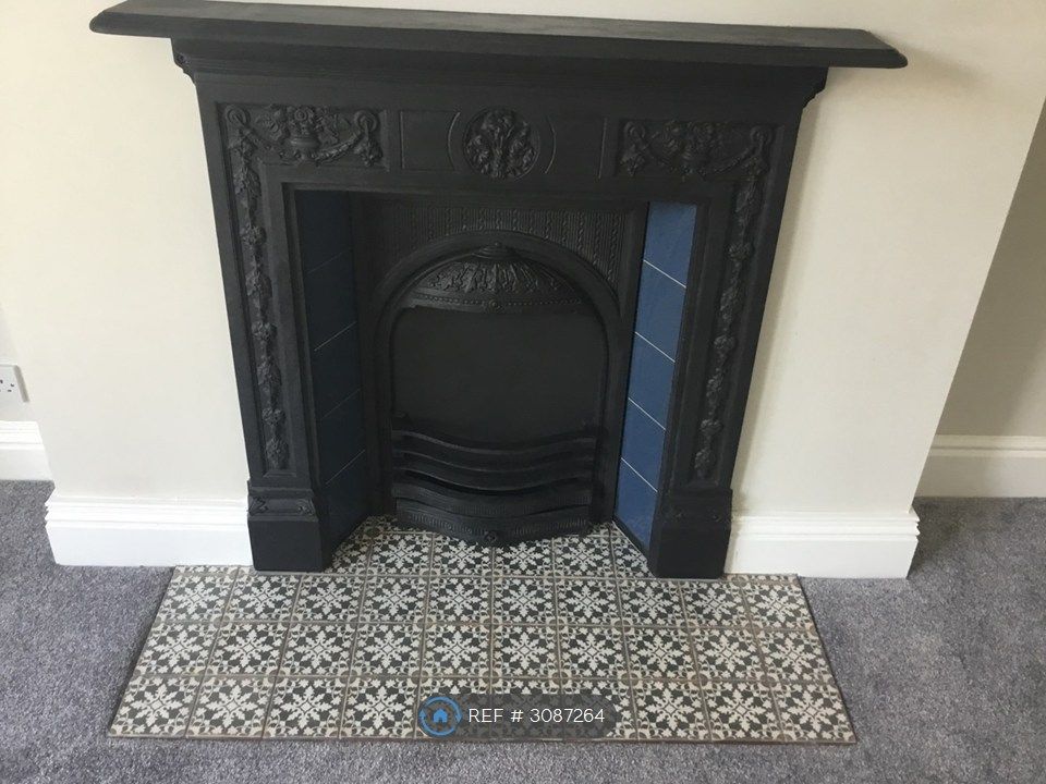 Property photo 2 of 28