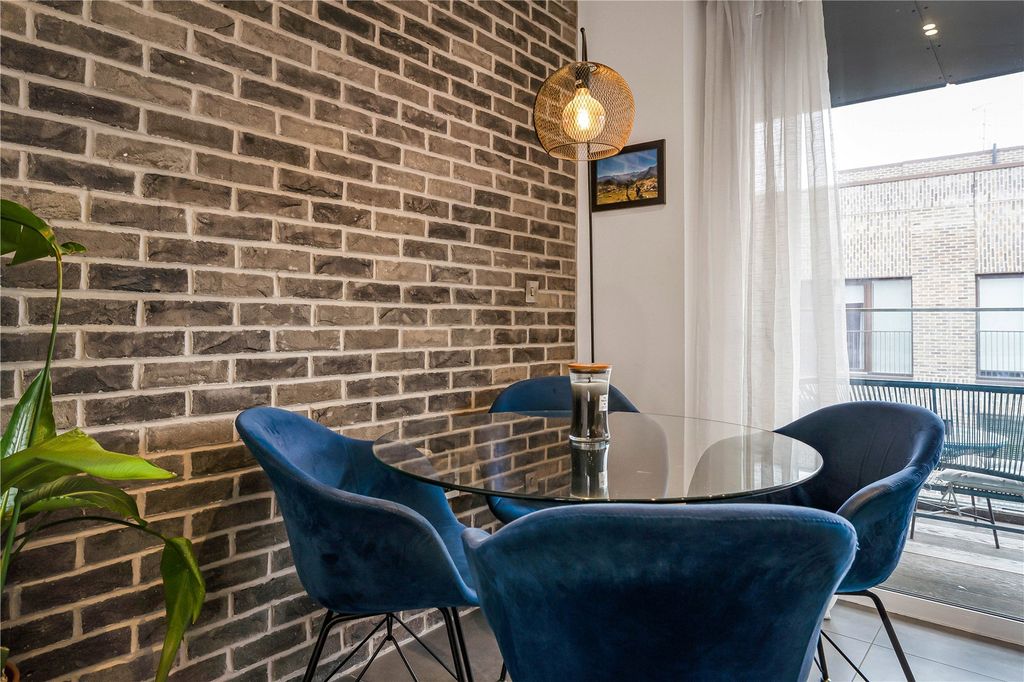 Property photo 3 of 27 Open Plan Living