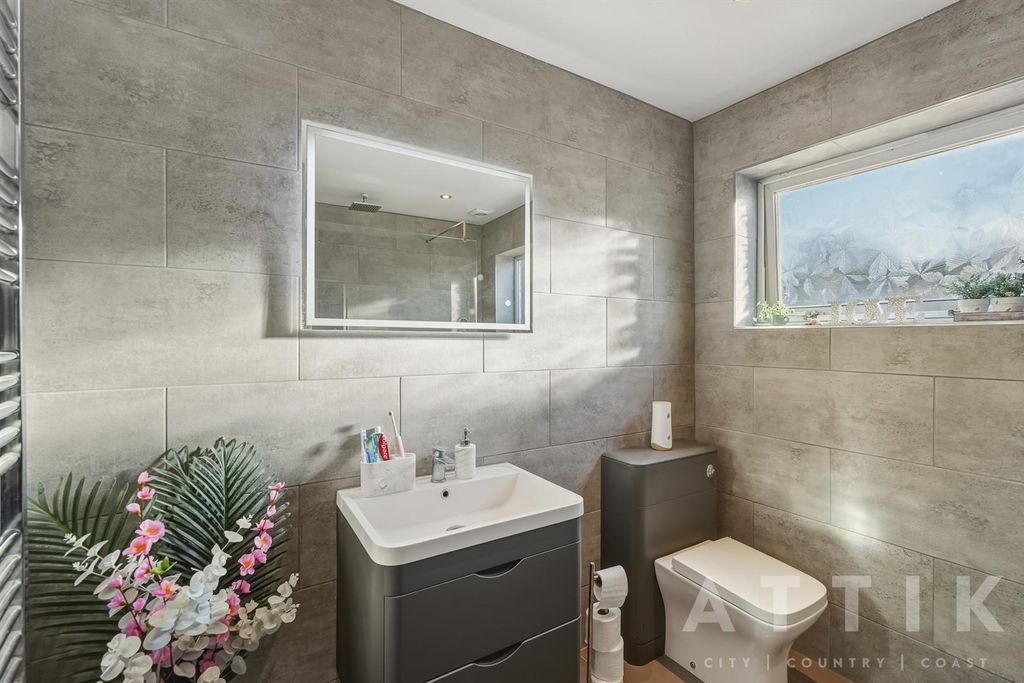 Additional image 17 of 4 bed semi-detached bungalow for saleChichester Road, Halesworth IP19
