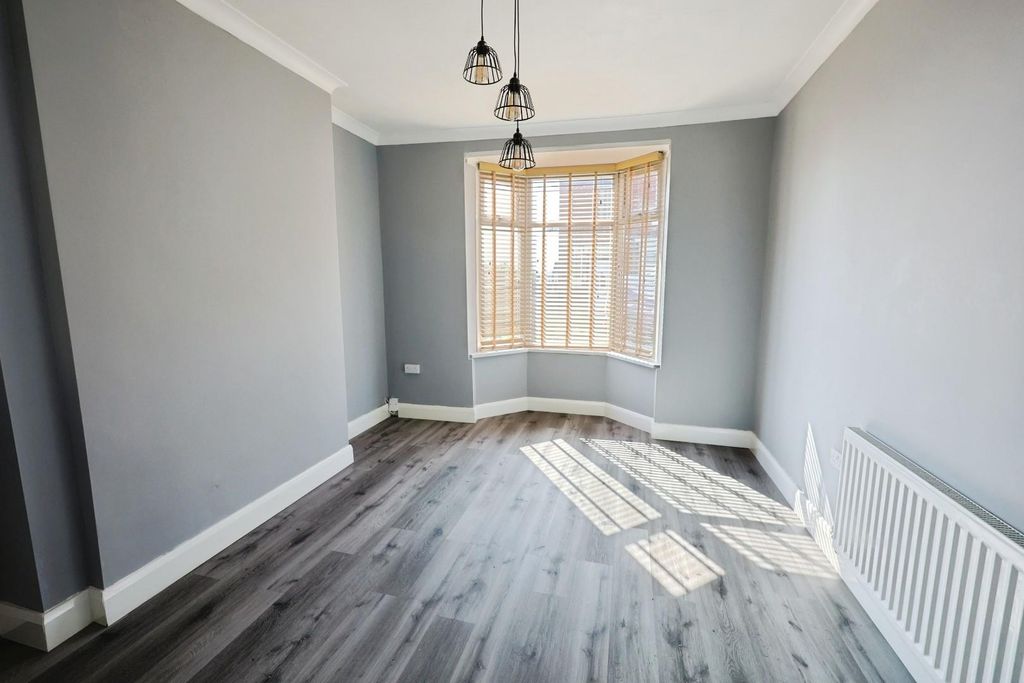 Property photo 3 of 13 A77Ba0Cf-Pk7A5877.Jpg