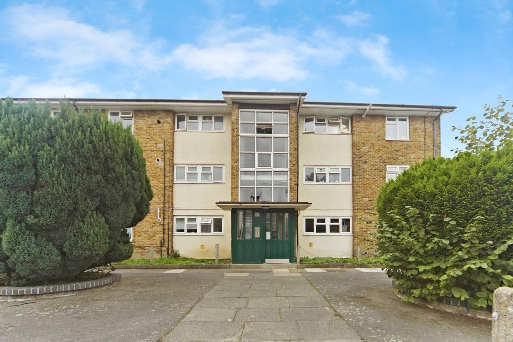 Property photo 1 of 17 Photo