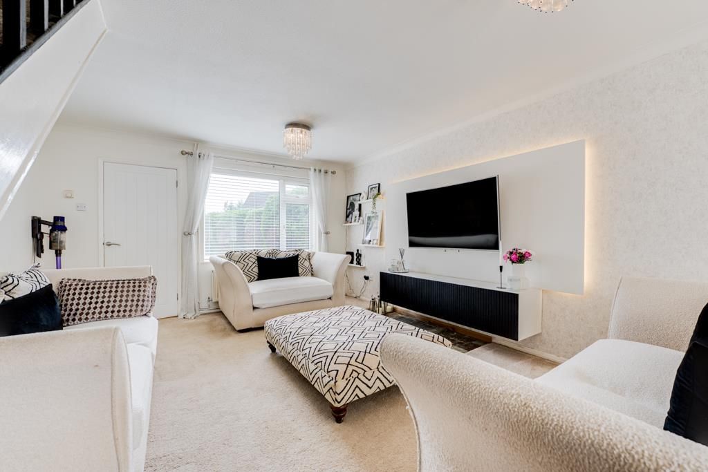 Property photo 2 of 28 31 Oslo Gardens, Corby-14.Jpg